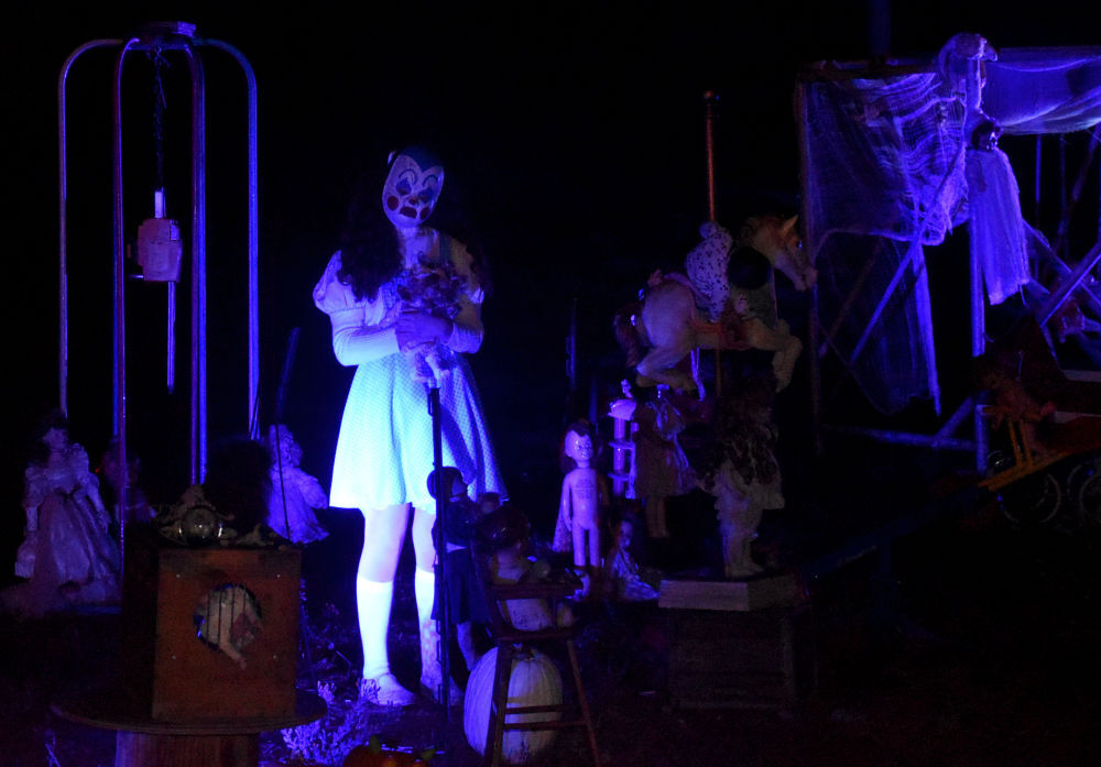 100721-smt-news-haunted-hills-008.jpg